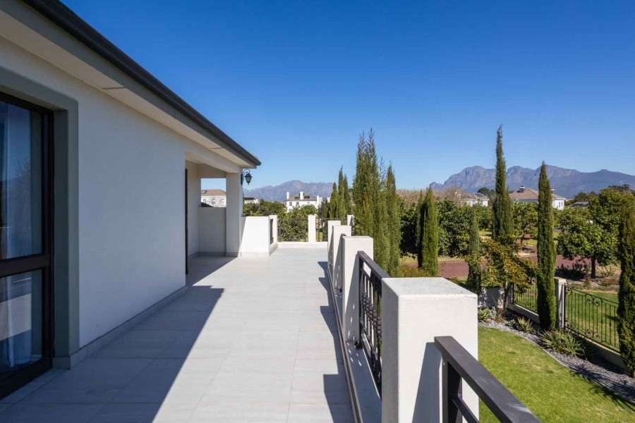 To Let 3 Bedroom Property for Rent in Val De Vie Estate Western Cape